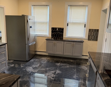 452 Hillside Avenue - Photo Thumbnail 7