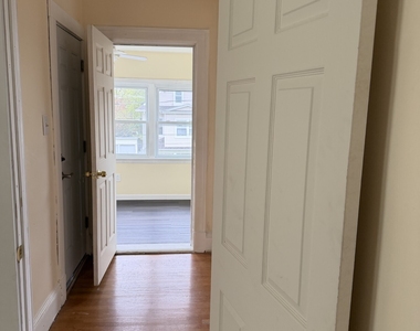 452 Hillside Avenue - Photo Thumbnail 9