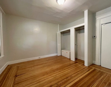 48 Lyon Street - Photo Thumbnail 12