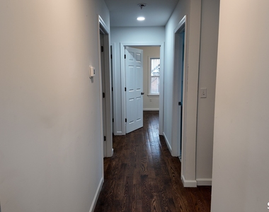 1257 Howard Avenue - Photo Thumbnail 10