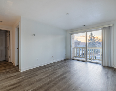 980 Lindley Street - Photo Thumbnail 1