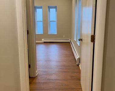 300-302 Soundview Avenue - Photo Thumbnail 12