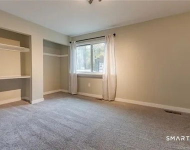 101 Farmington Chase Crescent - Photo Thumbnail 7