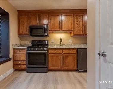 101 Farmington Chase Crescent - Photo Thumbnail 2