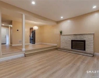101 Farmington Chase Crescent - Photo Thumbnail 4