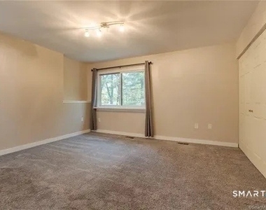 101 Farmington Chase Crescent - Photo Thumbnail 9