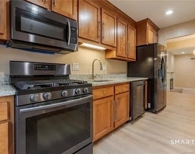 101 Farmington Chase Crescent - Photo Thumbnail 3