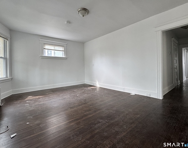 53-55 Myrtle Avenue - Photo Thumbnail 3