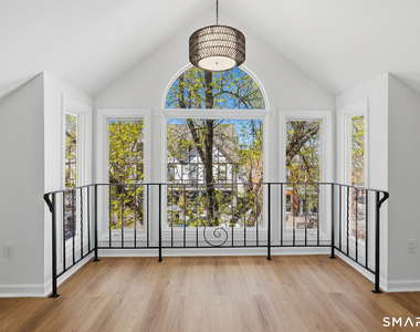 426 Main Street - Photo Thumbnail 8