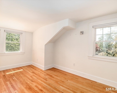 25 Maplewood Avenue - Photo Thumbnail 23