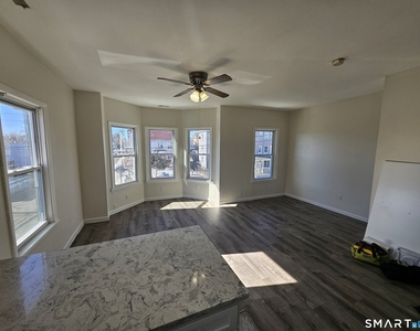 236 Brooks Street - Photo Thumbnail 2