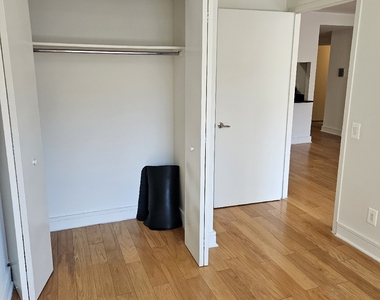 323 west 96 - Photo Thumbnail 3