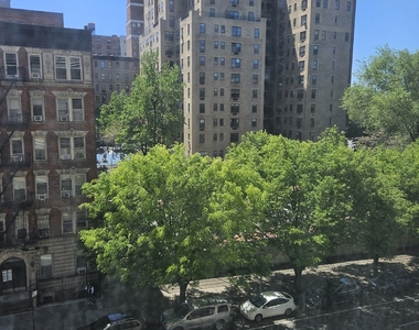 323 west 96 - Photo Thumbnail 2