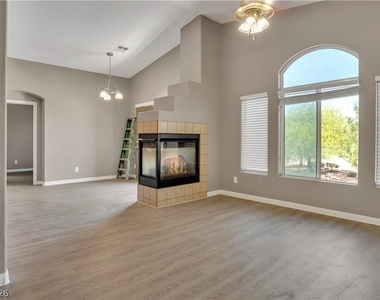 3520 Glorious Iris Place - Photo Thumbnail 7