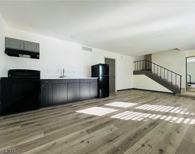 3744 Pilgrim Street - Photo Thumbnail 5