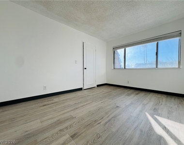 3744 Pilgrim Street - Photo Thumbnail 10