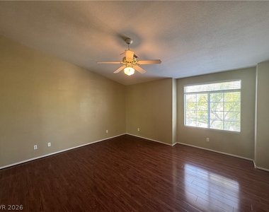 1326 Dusty Creek Street - Photo Thumbnail 16