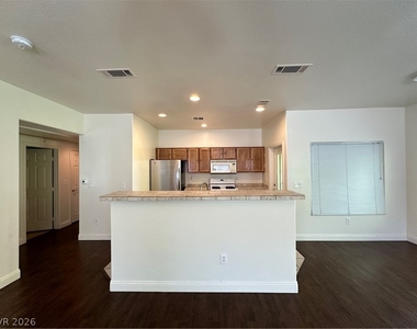 1501 Cardinal Peak Lane - Photo Thumbnail 6