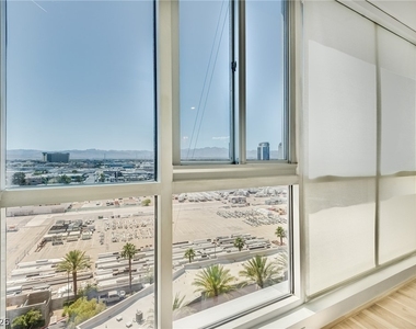 4575 Dean Martin Drive - Photo Thumbnail 29