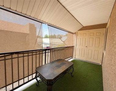 5026 River Glen Drive - Photo Thumbnail 15