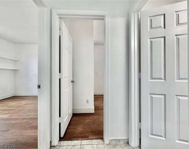 3829 Climbing Rose Street - Photo Thumbnail 20