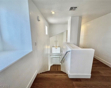 3829 Climbing Rose Street - Photo Thumbnail 31