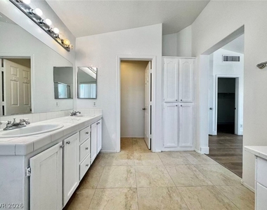 3829 Climbing Rose Street - Photo Thumbnail 39