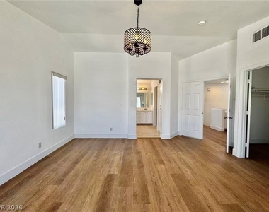 3829 Climbing Rose Street - Photo Thumbnail 37
