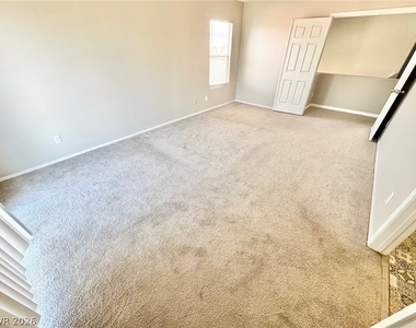 1092 Whispering Birch Avenue - Photo Thumbnail 9