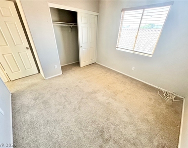 1092 Whispering Birch Avenue - Photo Thumbnail 18