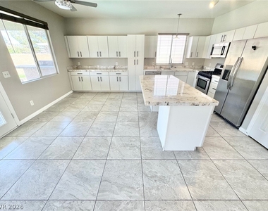 1092 Whispering Birch Avenue - Photo Thumbnail 2