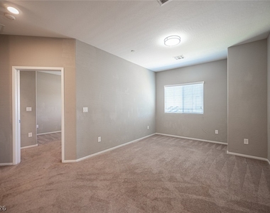 2715 Amazing Meadows Avenue - Photo Thumbnail 29