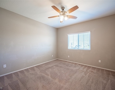 2715 Amazing Meadows Avenue - Photo Thumbnail 21