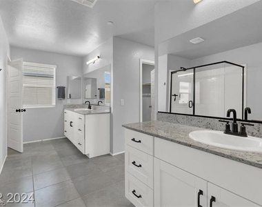 7481 Moonglade Street - Photo Thumbnail 15