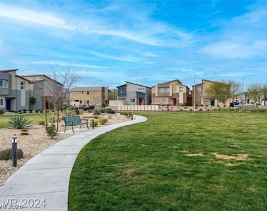 7481 Moonglade Street - Photo Thumbnail 33