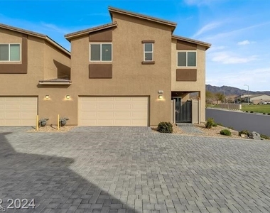 7481 Moonglade Street - Photo Thumbnail 1