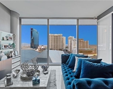3722 Las Vegas Boulevard - Photo Thumbnail 5