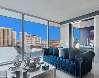 3722 Las Vegas Boulevard - Photo Thumbnail 6