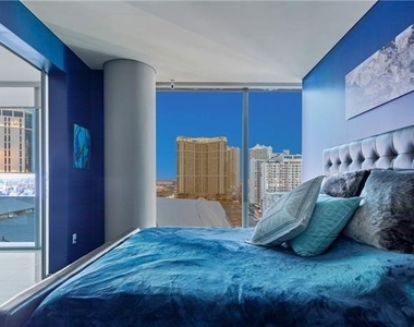 3722 Las Vegas Boulevard - Photo Thumbnail 7
