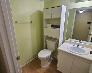 4189 Mississippi Avenue - Photo Thumbnail 9
