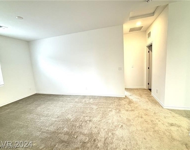 8336 Rowan Ridge Avenue - Photo Thumbnail 7