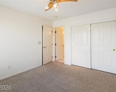 10128 Cypress Glen Avenue - Photo Thumbnail 14