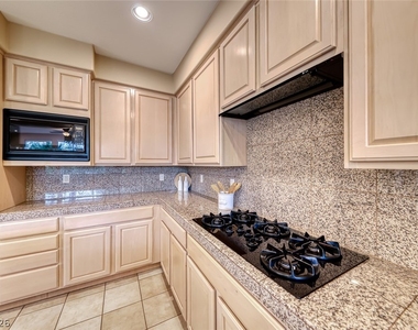 2526 Peaceful Prairie Court - Photo Thumbnail 21