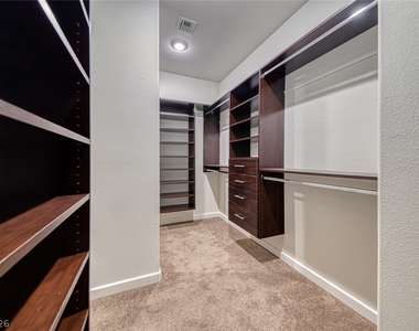 2526 Peaceful Prairie Court - Photo Thumbnail 36