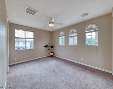 2526 Peaceful Prairie Court - Photo Thumbnail 37