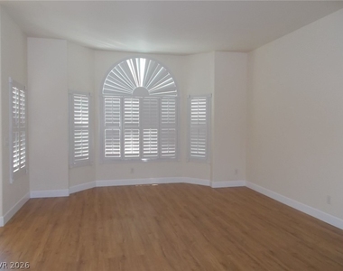 112 Golf Course Street - Photo Thumbnail 3