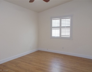 112 Golf Course Street - Photo Thumbnail 11