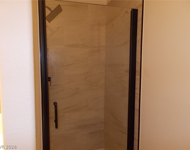 112 Golf Course Street - Photo Thumbnail 10