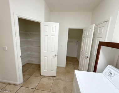 6356 Tomahawk Mill Court - Photo Thumbnail 12