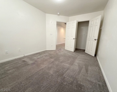 6356 Tomahawk Mill Court - Photo Thumbnail 32